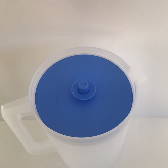 Tupperware Jumbo Jug 4 Liter - Picture 4 of 12